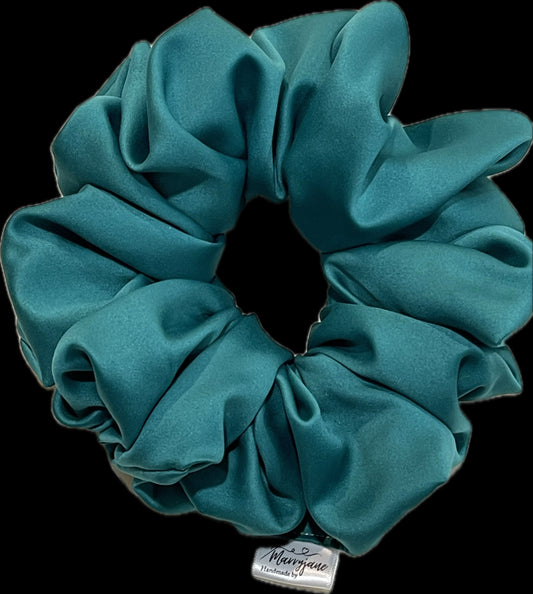 Yeye scrunchie